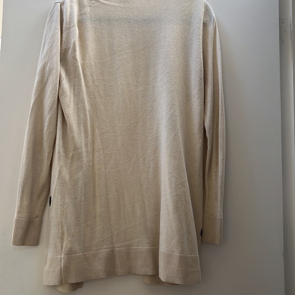 Old navy size M ladies cardigan - Picture 6 of 6